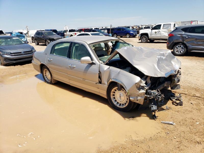 1LNHM81W9XY659162 - 1999 LINCOLN TOWN CAR EXECUTIVE Beige Foto 4