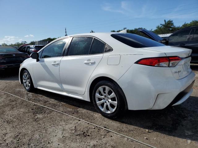 5YFEPRAE3LP131045 - 2020 TOYOTA COROLLA LE WHITE photo 2