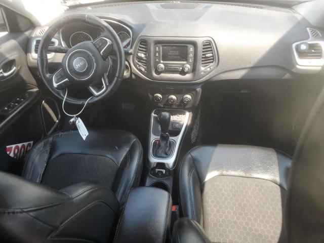 3C4NJDBB9JT492931 - 2018 JEEP COMPASS LATITUDE Gris photo 8