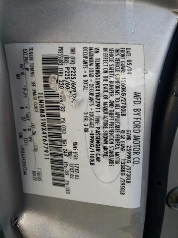 1LNHM81WX4Y677911 - 2004 LINCOLN TOWN CAR EXECUTIVE SILVER photo 10