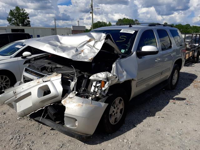 1GNSCAE07BR372472 - 2011 CHEVROLET TAHOE C1500  LS SILVER photo 2