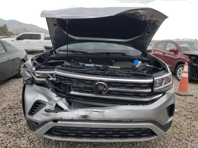 1V2HE2CA5PC205485 - 2023 VOLKSWAGEN ATLAS CROS SE SILVER photo 5