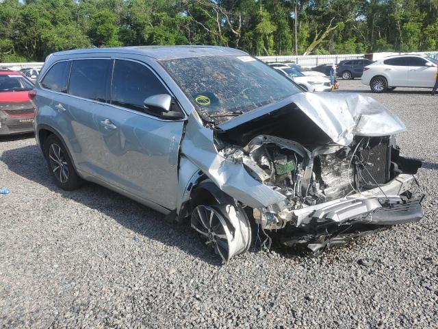 5TDKZRFH6HS523886 - 2017 TOYOTA HIGHLANDER SE SILVER photo 4