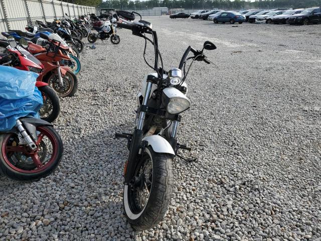 5VPWB36N0C3001405 - 2012 VICTORY MOTORCYCLES HIGH-BALL Weiß Foto 2