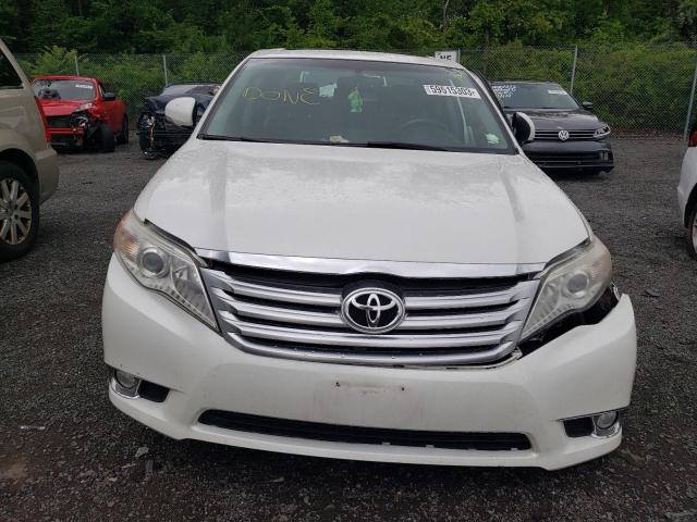 4T1BK3DB2BU371233 - 2011 TOYOTA AVALON BASE WHITE photo 5