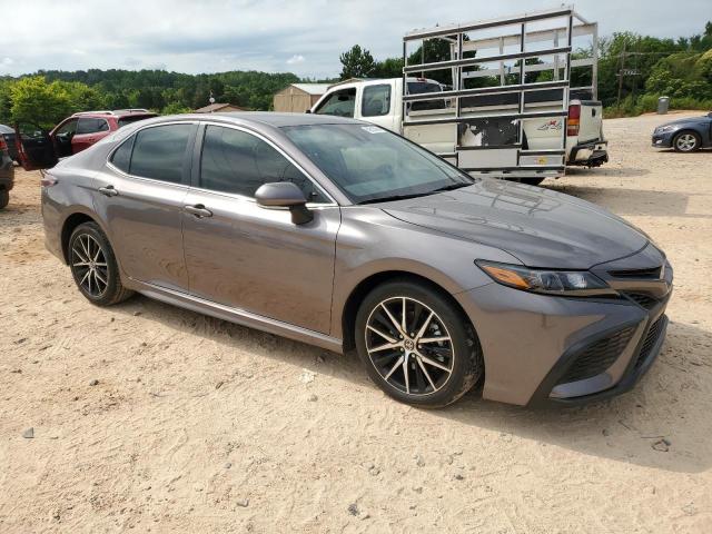 4T1G11AK4RU245497 - 2024 TOYOTA CAMRY SE NIGHT SHADE GRAY photo 4