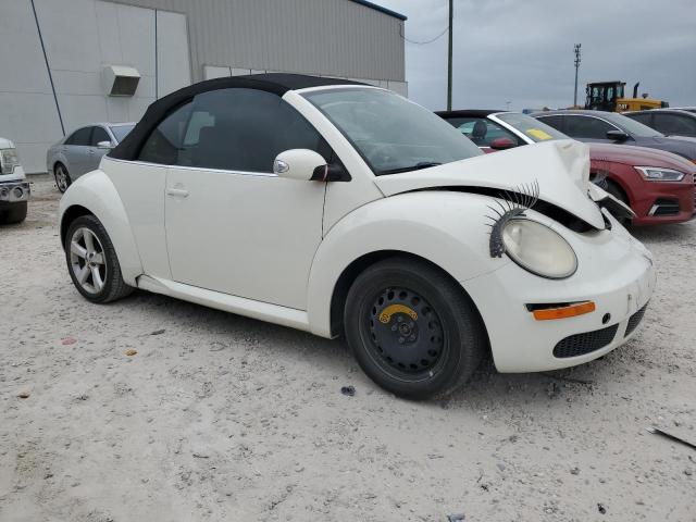 3VWFF31Y77M421751 - 2007 VOLKSWAGEN NEW BEETLE TRIPLE WHITE WHITE photo 4