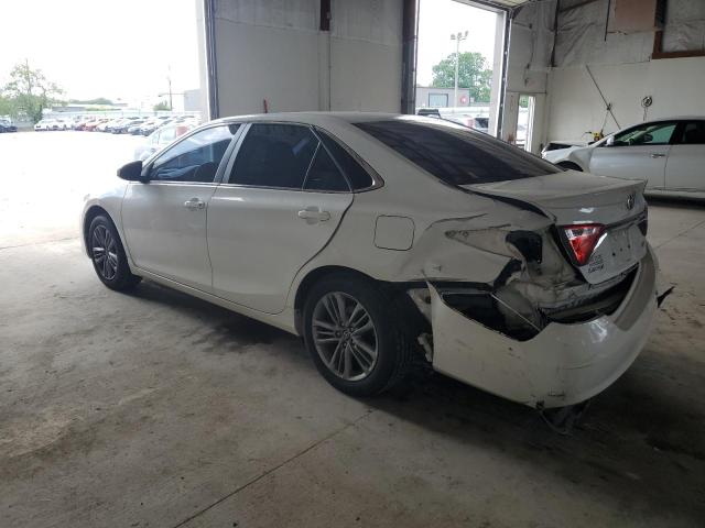 4T1BF1FK0GU574232 - 2016 TOYOTA CAMRY LE WHITE photo 2