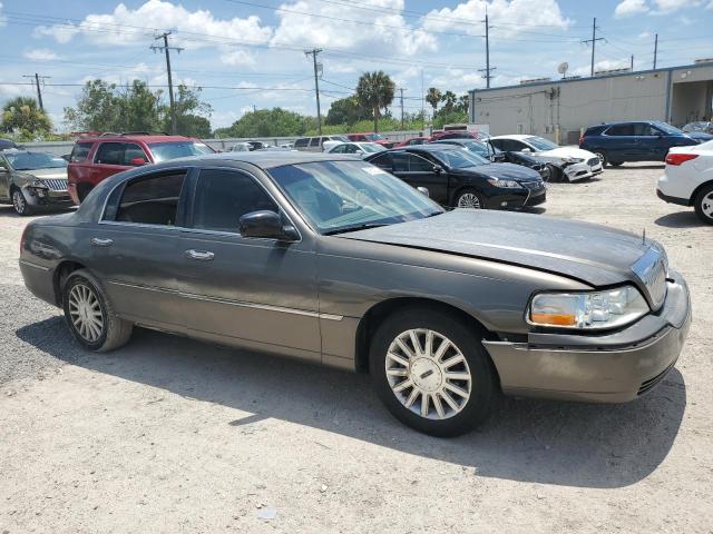 1LNHM81W63Y673109 - 2003 LINCOLN TOWN CAR EXECUTIVE GRAY photo 4