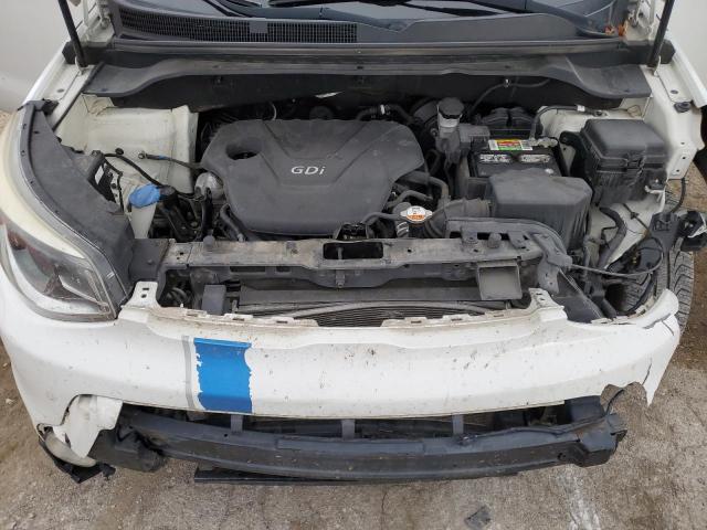 KNDJN2A24F7236734 - 2015 KIA SOUL WHITE photo 11