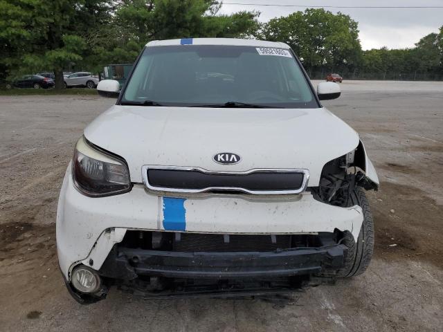 KNDJN2A24F7236734 - 2015 KIA SOUL WHITE photo 5