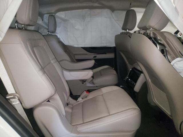 5LM5J7XC7PGL01287 - 2023 LINCOLN AVIATOR RESERVE WHITE photo 11