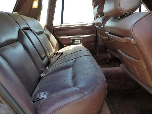 1LNBM82F3KY716808 - 1989 LINCOLN TOWN CAR SIGNATURE BROWN photo 10