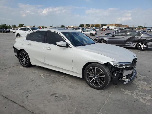 3MW5R1J07N8C72880 - 2022 BMW 330I WHITE photo 4