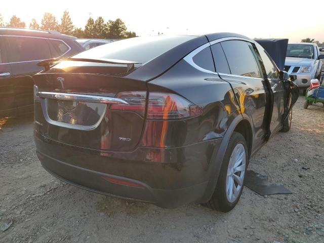 5YJXCDE25JF090210 - 2018 TESLA MODEL X შავი ფოტო 4