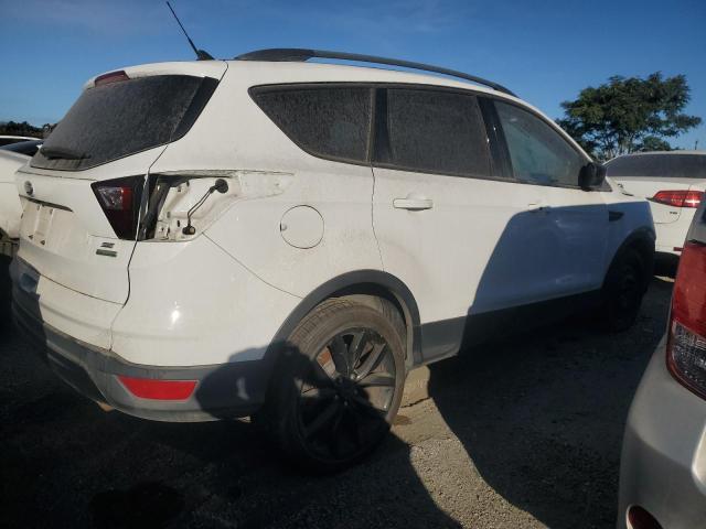 1FMCU0GD1KUB07091 - 2019 FORD ESCAPE SE 白色 照片 3