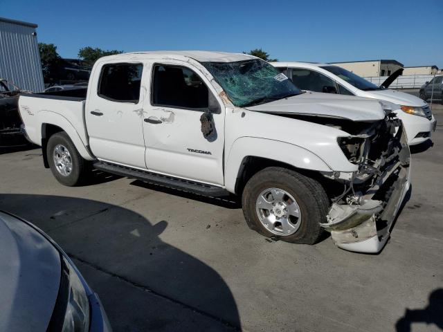 5TEJU62N97Z338902 - 2007 TOYOTA TACOMA DOUBLE CAB PRERUNNER WHITE photo 4