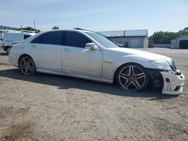 WDDNG7EB8BA371107 - 2011 MERCEDES-BENZ S 63 AMG WHITE photo 4