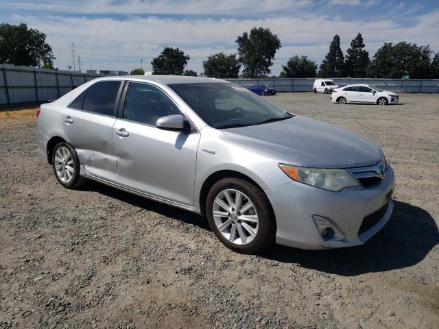 4T1BD1FK2EU124343 - 2014 TOYOTA CAMRY HYBRID SILVER photo 4