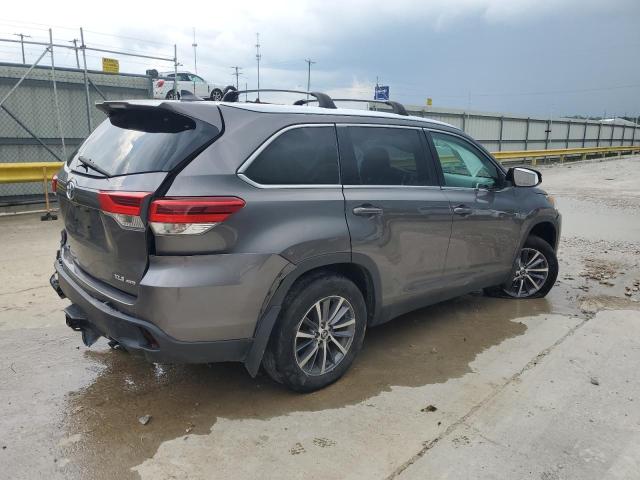 5TDJZRFH7KS595649 - 2019 TOYOTA HIGHLANDER SE GRAY photo 3