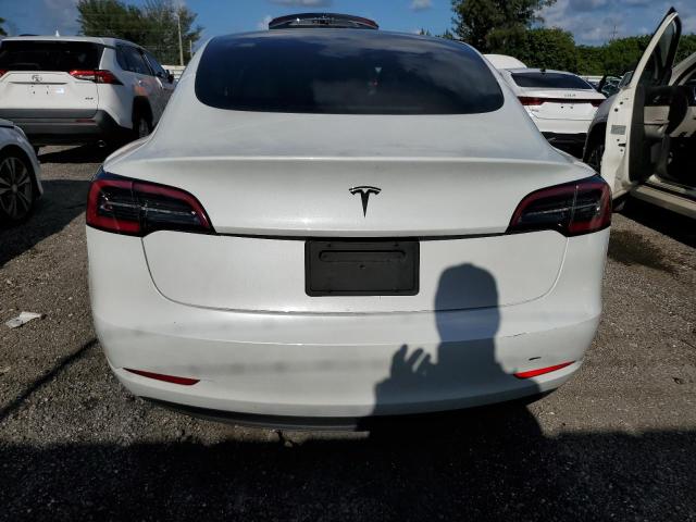 5YJ3E1EAXPF396598 - 2023 TESLA MODEL 3 WHITE photo 6