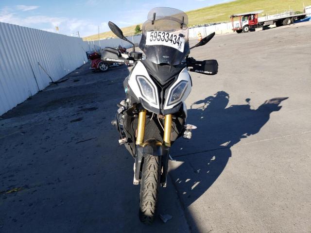 WB10D1303GZ462318 - 2016 BMW S 1000 XR TWO TONE photo 2