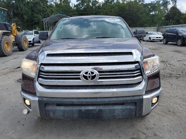 5TFDW5F1XGX553611 - 2016 TOYOTA TUNDRA CREWMAX SR5 BROWN photo 5