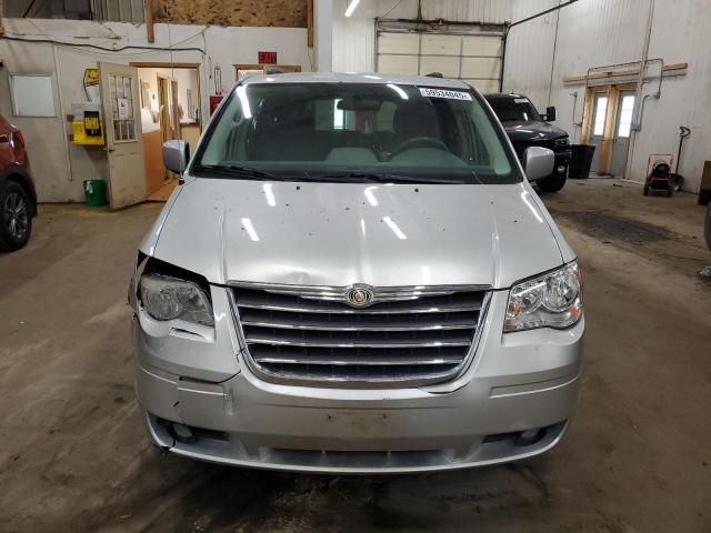 2A4RR5D14AR288636 - 2010 CHRYSLER TOWN & COU TOURING SILVER photo 5