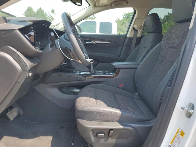 LRBAZLR47PD064619 - 2023 BUICK ENVISION PREFERRED WHITE photo 7