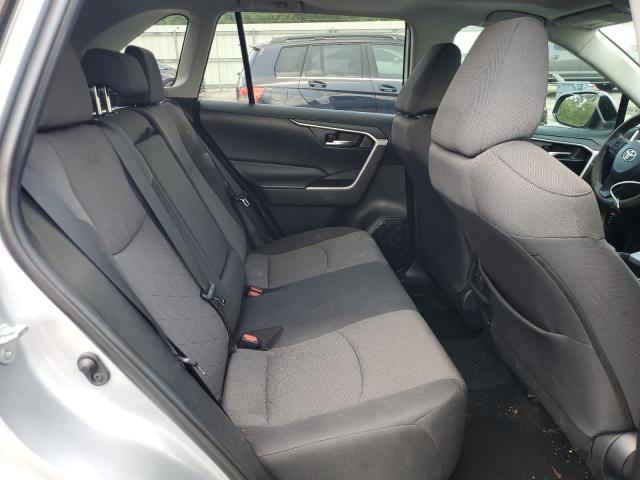 2T3W1RFVXKW051339 - 2019 TOYOTA RAV4 XLE ვერცხლისფერი ფოტო 10