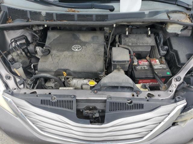 5TDYK3DCXBS107589 - 2011 TOYOTA SIENNA XLE 灰色 照片 12