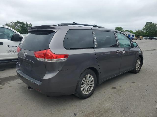 5TDYK3DCXBS107589 - 2011 TOYOTA SIENNA XLE 灰色 照片 3
