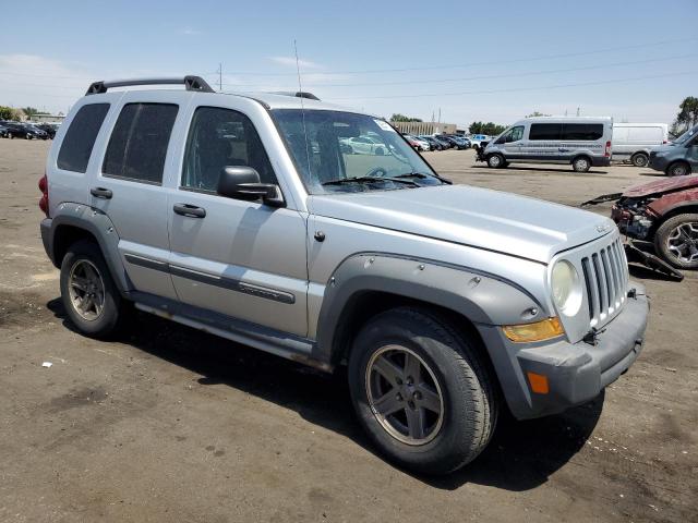 1J4GL38K65W518433 - 2005 JEEP LIBERTY RENEGADE 银色 照片 4