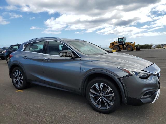 SJKCH5CR1HA032469 - 2017 INFINITI QX30 BASE GRAY photo 4
