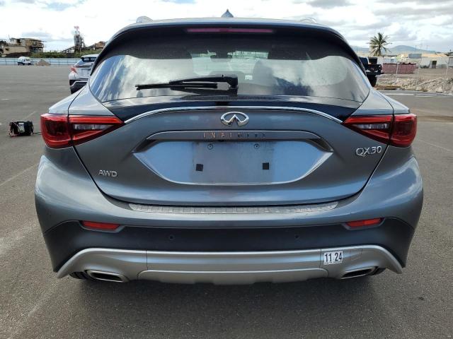 SJKCH5CR1HA032469 - 2017 INFINITI QX30 BASE GRAY photo 6