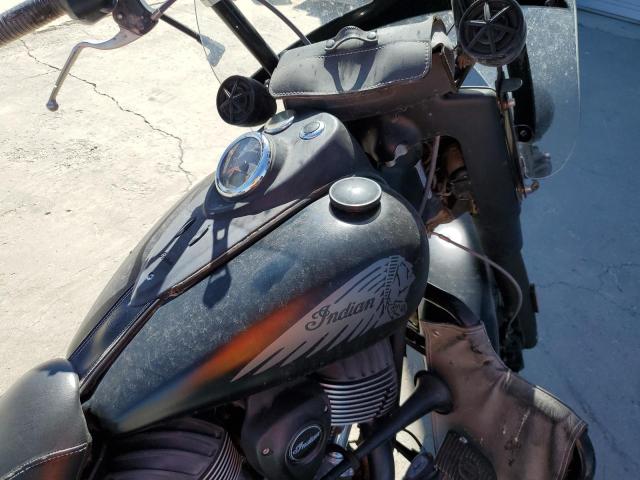 56KTHDAA9J3357501 - 2018 INDIAN MOTORCYCLE CO. SPRINGFIEL DARK HORSE BLACK photo 5