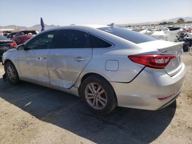 5NPE24AF0HH494966 - 2017 HYUNDAI SONATA SE SILVER photo 2