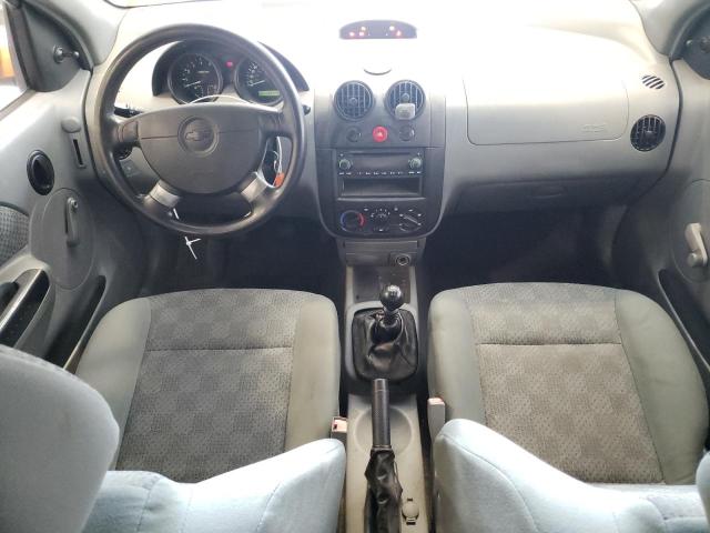 KL1TD62695B405993 - 2005 CHEVROLET AVEO BASE ORANGE photo 8