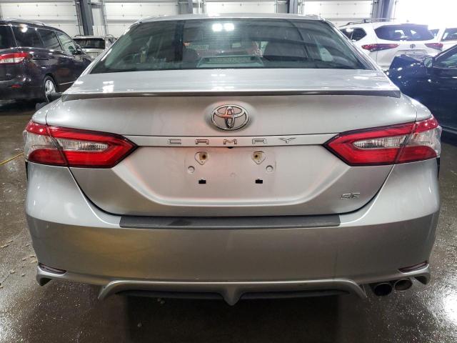 4T1B11HK8JU083524 - 2018 TOYOTA CAMRY L SILVER photo 6