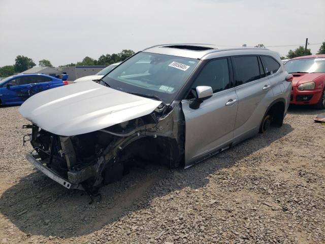 5TDGZRBH3MS113004 - 2021 TOYOTA HIGHLANDER XLE SILVER photo 1