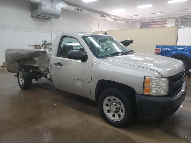 1GCEC14X27Z634572 - 2007 CHEVROLET SILVERADO C1500 CLASSIC Gümüş foto 4