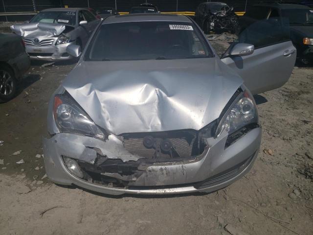 KMHHU6KH7AU021527 - 2010 HYUNDAI GENESIS CO 3.8L SILVER photo 11