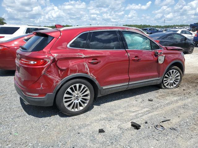 5LMCJ3C93JUL28960 - 2018 LINCOLN MKC RESERVE RED photo 3