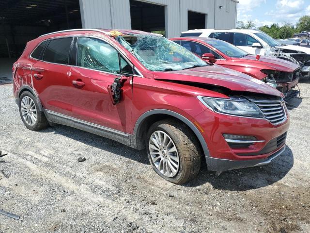 5LMCJ3C93JUL28960 - 2018 LINCOLN MKC RESERVE RED photo 4