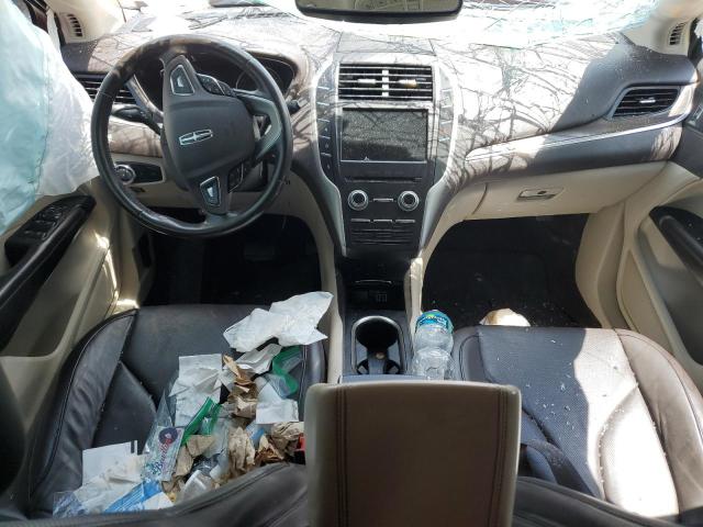 5LMCJ3C93JUL28960 - 2018 LINCOLN MKC RESERVE RED photo 8