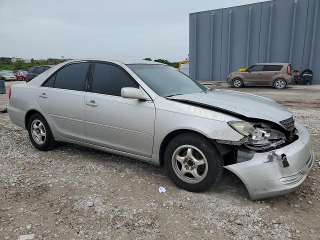 4T1BE32K82U502305 - 2002 TOYOTA CAMRY LE SILVER photo 4
