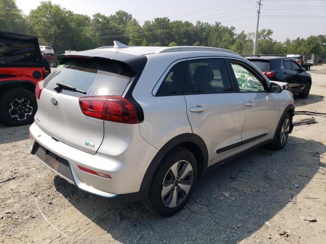 KNDCM3LD5K5218636 - 2019 KIA NIRO LX SILVER photo 3