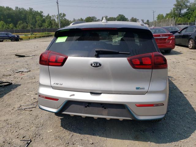 KNDCM3LD5K5218636 - 2019 KIA NIRO LX SILVER photo 6