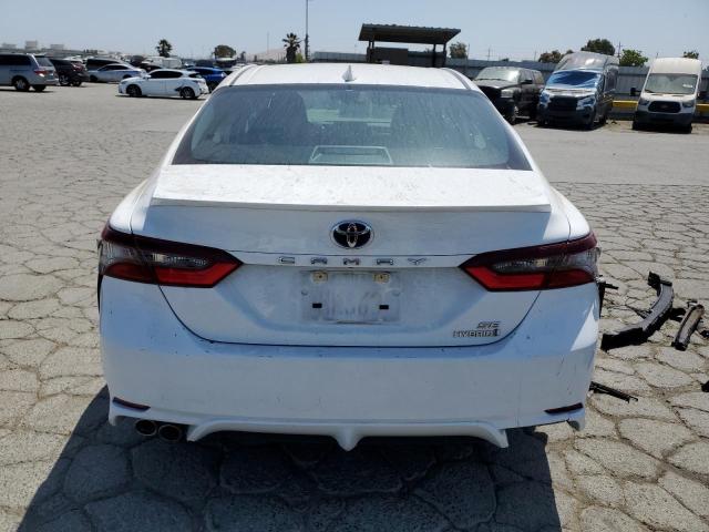 4T1G31AK0PU619658 - 2023 TOYOTA CAMRY SE NIGHT SHADE WHITE photo 6