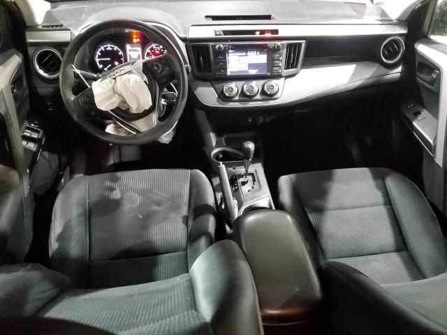 2T3BFREV0JW731394 - 2018 TOYOTA RAV4 LE Qara foto 8